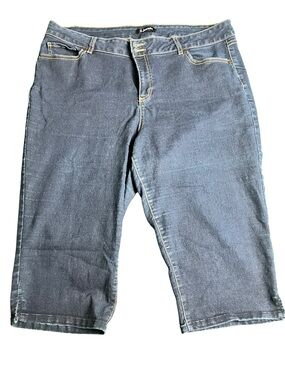d.jeans Women’s 20W Bermuda Denim Shorts Dark Wash Stretch